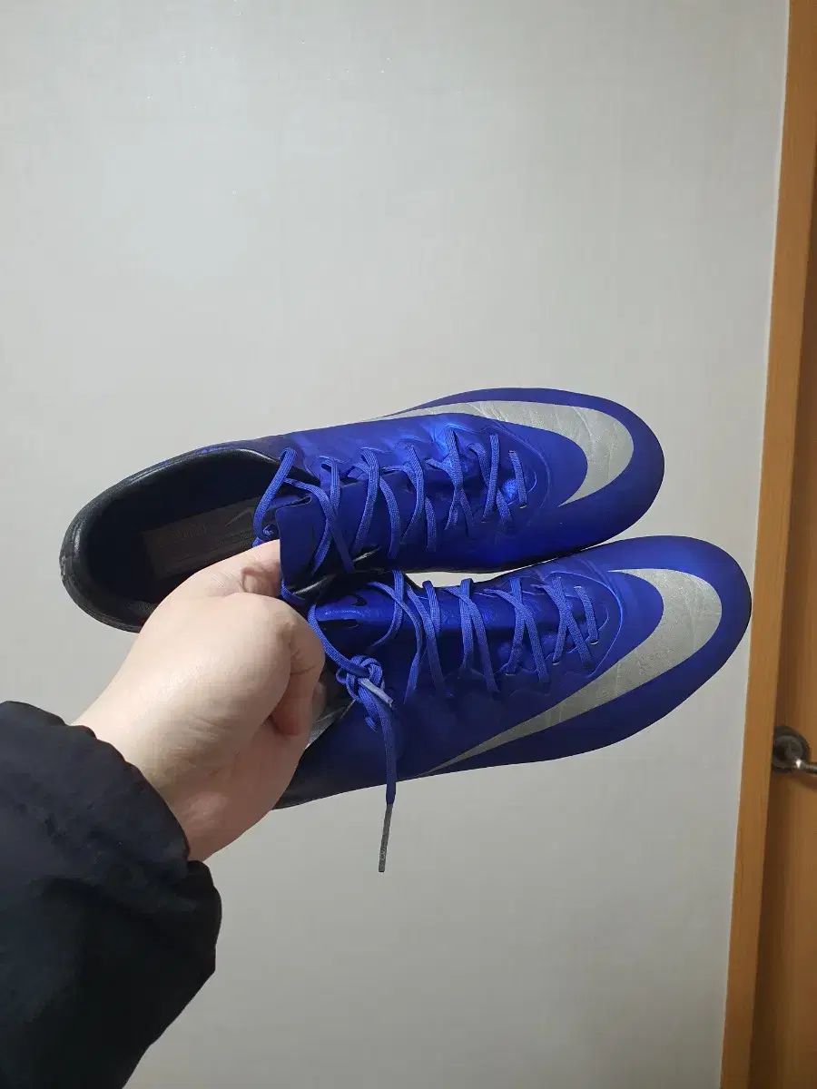 nike マーキュリアルヴェイパー cr7 ag モデル 限定品 nike マーキュリアルヴェイパー cr7 ag モデル 限定品 ナイキ