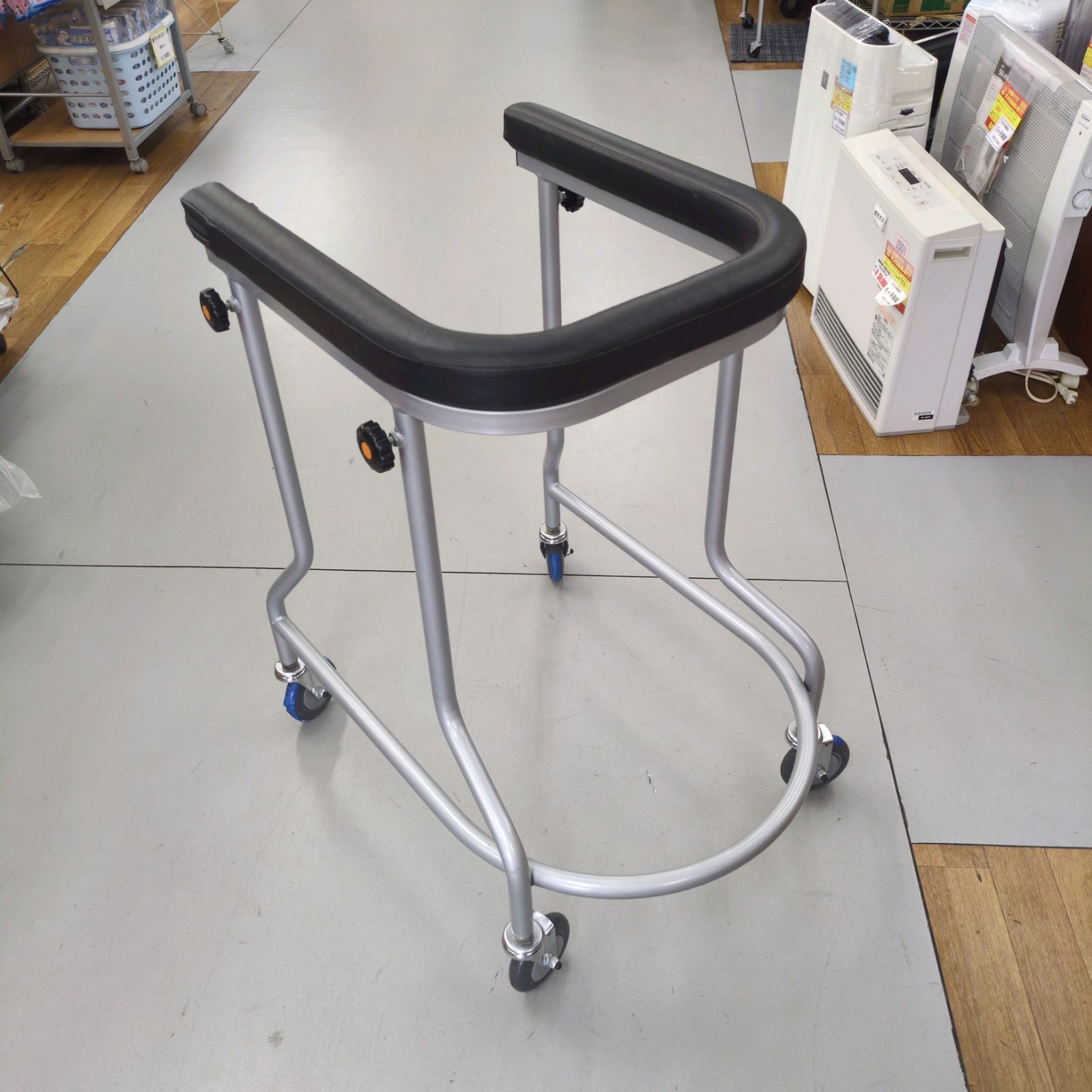 歩行器