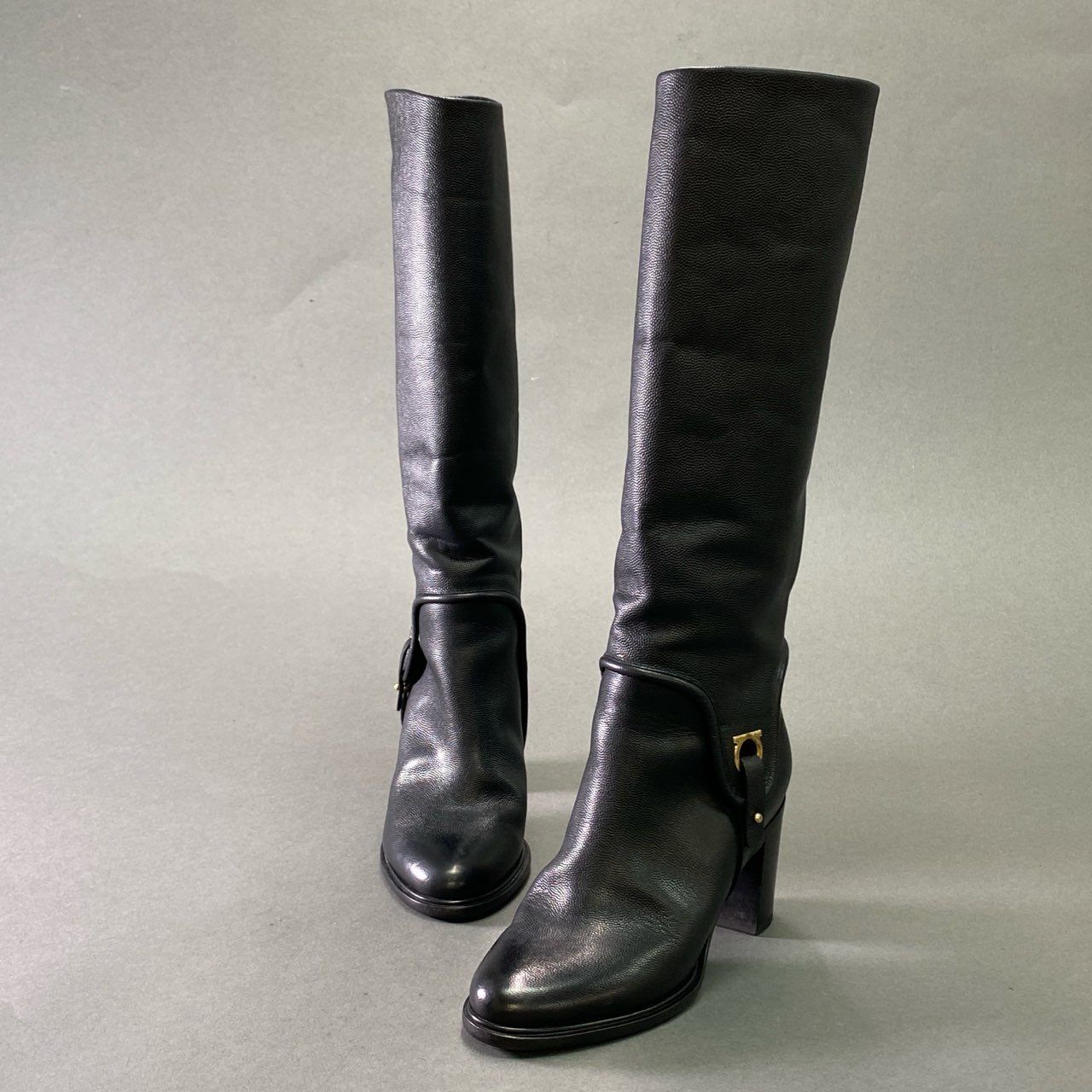 3f23 《美品》 Salvatore Ferragamo サルヴァトーレフェラガモ