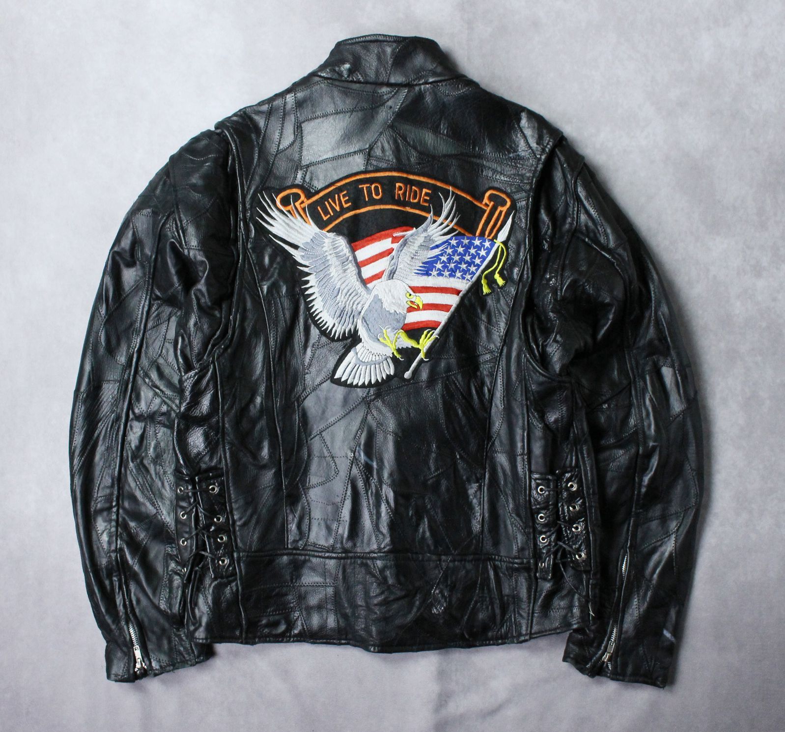 DIAMOND PLATE BUFFALO LEATHER】ビッグワッペン付き 黒革 パッチ