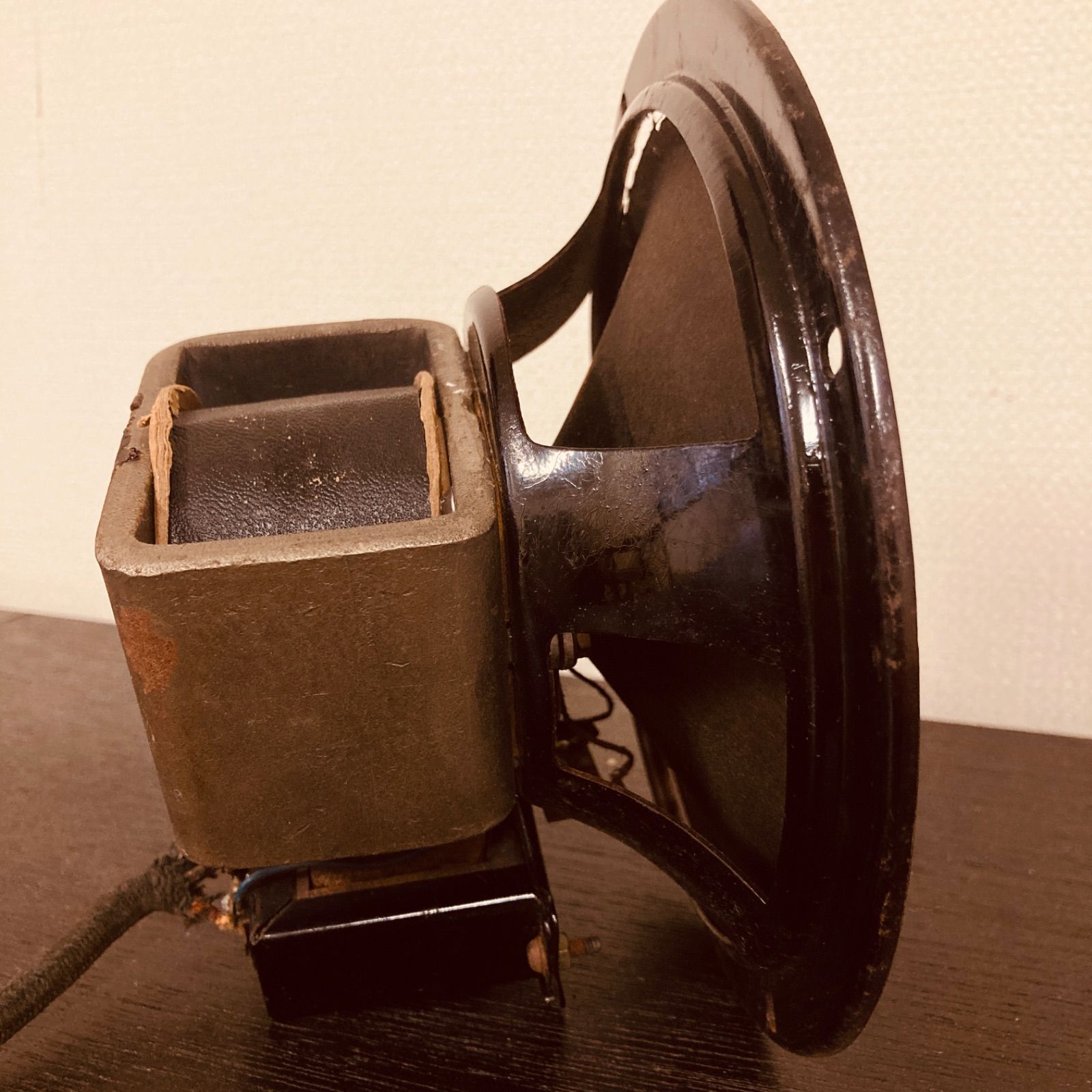 昭和レトロ ジャンク品 ONKYO 真空管ラジオに付いていた 昭和レトロ ジャンク品 ONKYO 真空管ラジオに付いていた