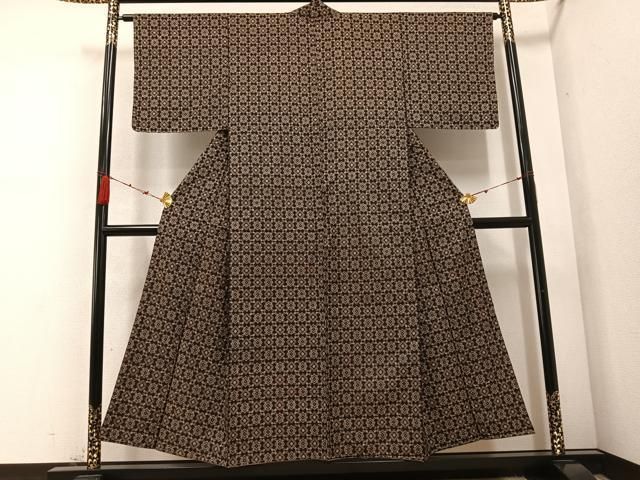 平和屋着物●本場大島紬　花宝尽くし　正絹　逸品　未使用　AABC6875ph 平和屋着物○本場大島紬 花宝尽くし 正絹 逸品 未使用 AABC6875ph