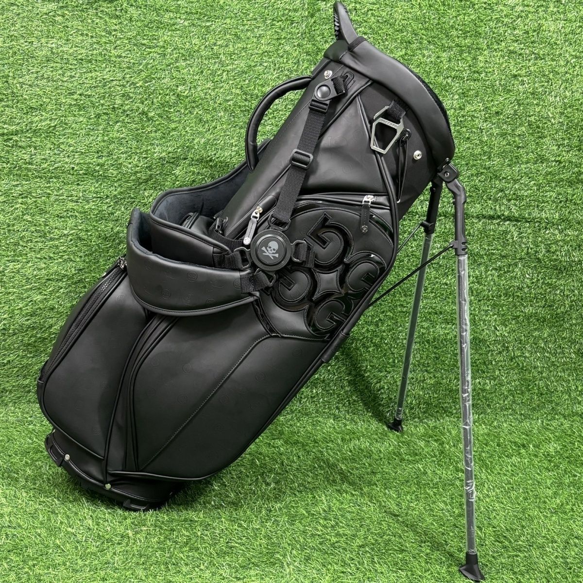 新品 G/FORE(ジーフォア)スタンドキャディバッグ ゴルフ 新品 G/FORE(ジーフォア)スタンドキャディバッグ ゴルフ