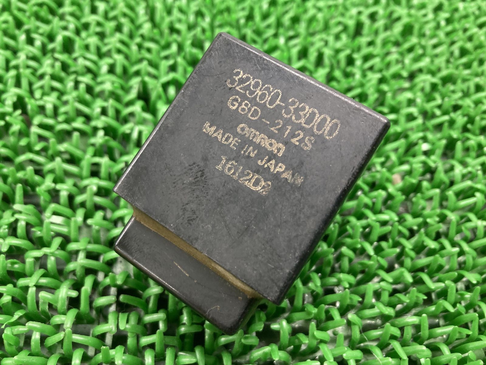 RF400R リレー 32960-33D00/G8D-212S スズキ 純正 中古 バイク 部品 GK78A 32960-33D00 G8D-212S  タイマー 割れ欠け無し 品薄 - メルカリ