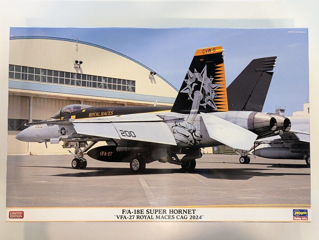 (未使用･未開封品)　ハセガワ 1/72 アメリカ海軍 F/A-18E スーパーホーネット VFA-27 ロイヤルメイセスCAG プラモデル 02254 wyeba8q Amazon | ハセガワ 1/72 アメリカ海軍 F/A-18E スーパー