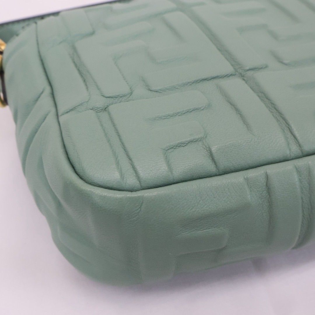 ゴールド金具 レザー