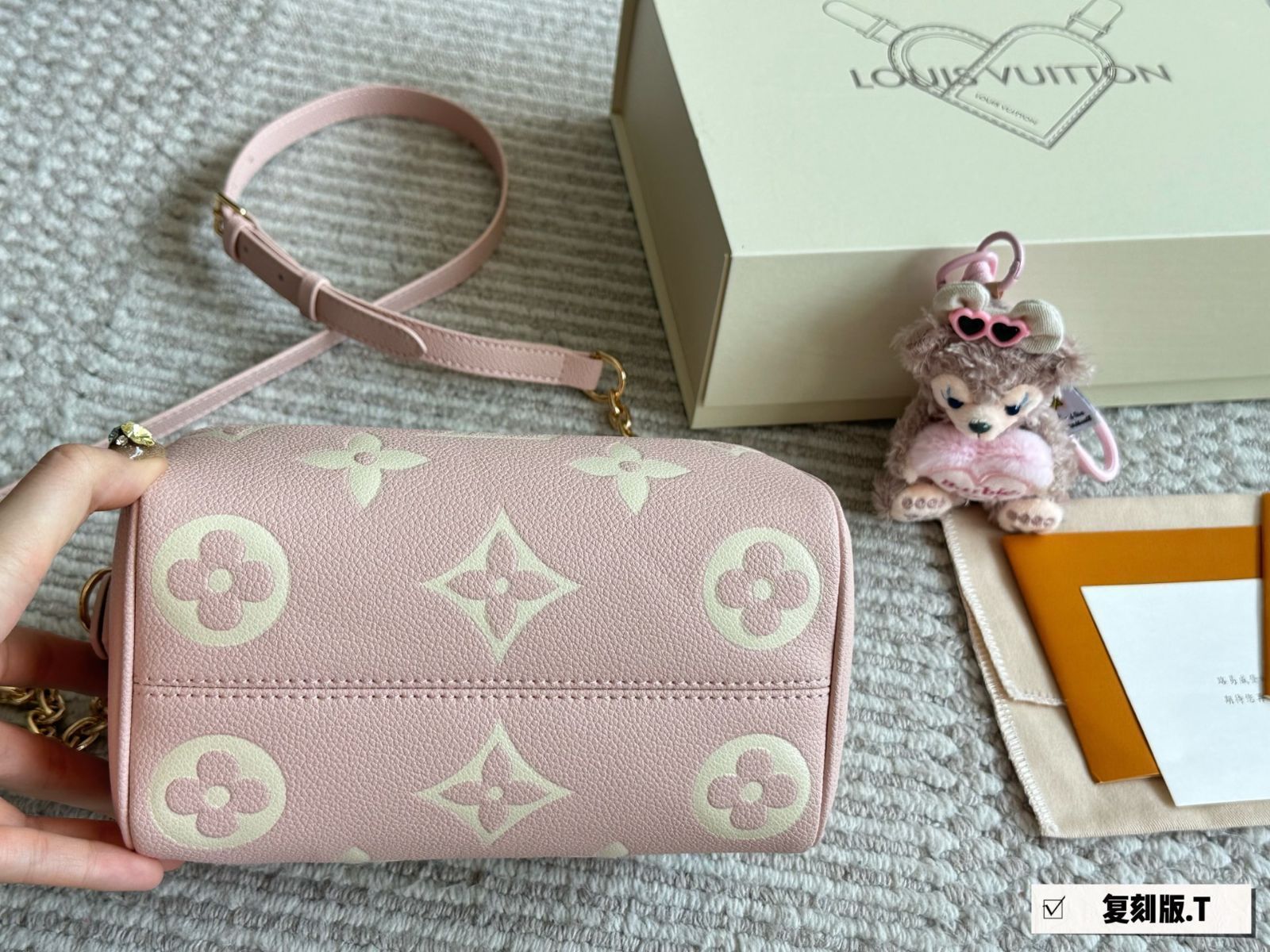 ★可愛い★【LOUIS VUITTON】LV x TM スピーディ20 ハンドバッグ Louis Vuitton LV x TM Cherry Speedy Bandoulière 20
