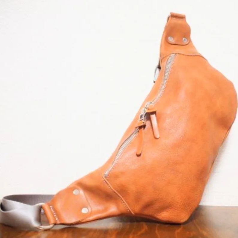 ☆ハンドメイド☆ ヌメ本革 トートバック クリーマー加工 グレー