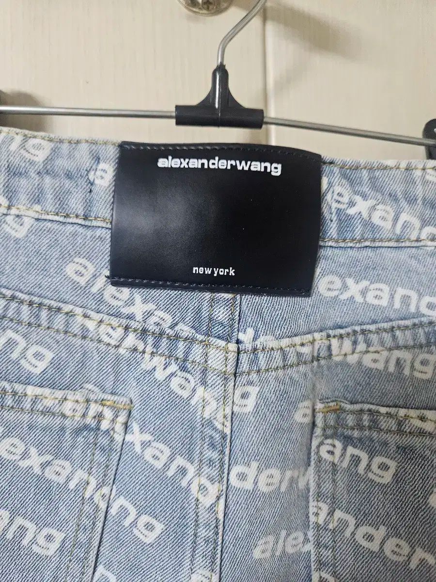 アレキサンダーワン 【25】ブラックデニム ハーフパンツ ショーツ 切りっぱなし Alexander Wang(アレキサンダーワング) st デニム ショート