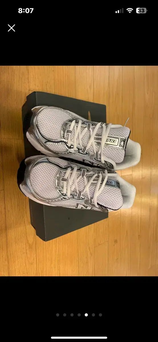 ホワイト-ネイビー 240