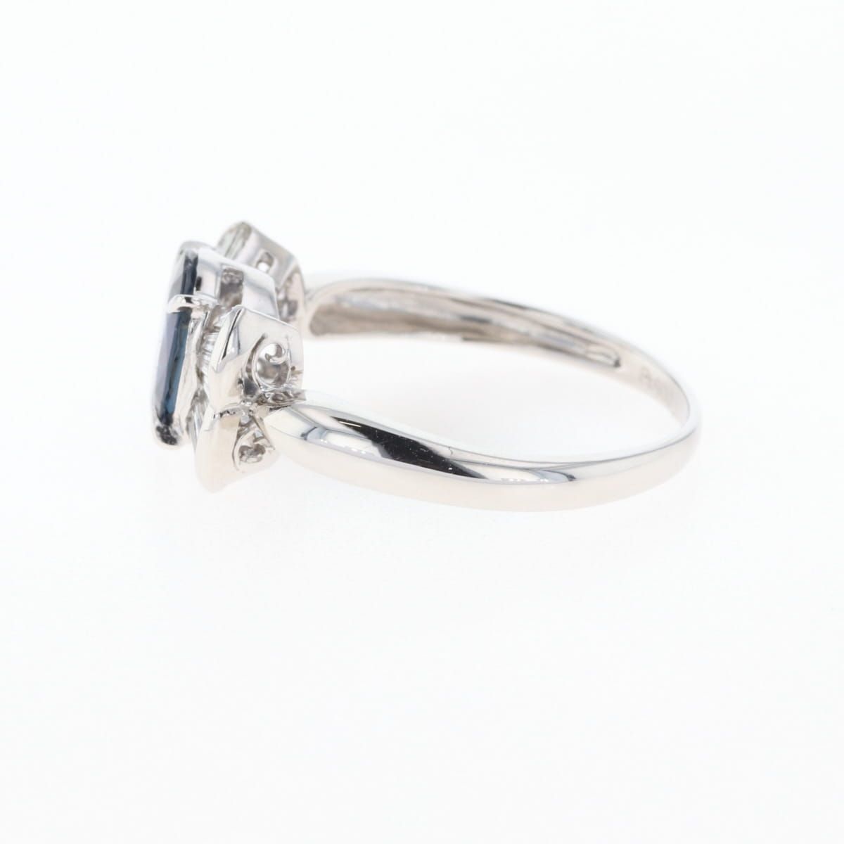 studio matildaスタジオマチルダ 先プラチナフェザShade右向き