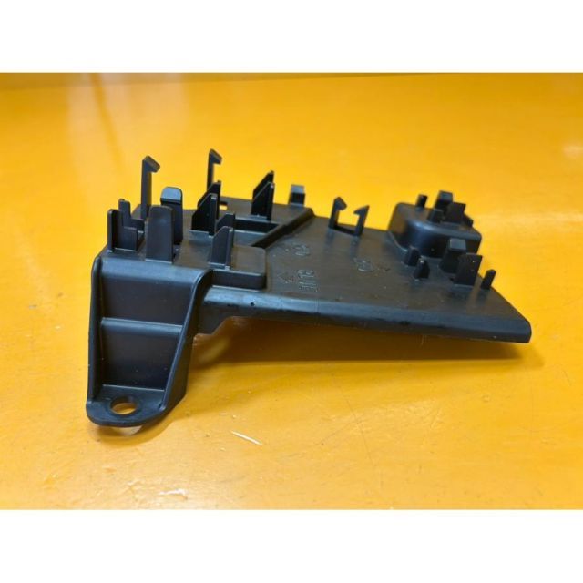 72434 新品 HONDA ホンダ フォルツァ MF10 純正バッテリーカバー