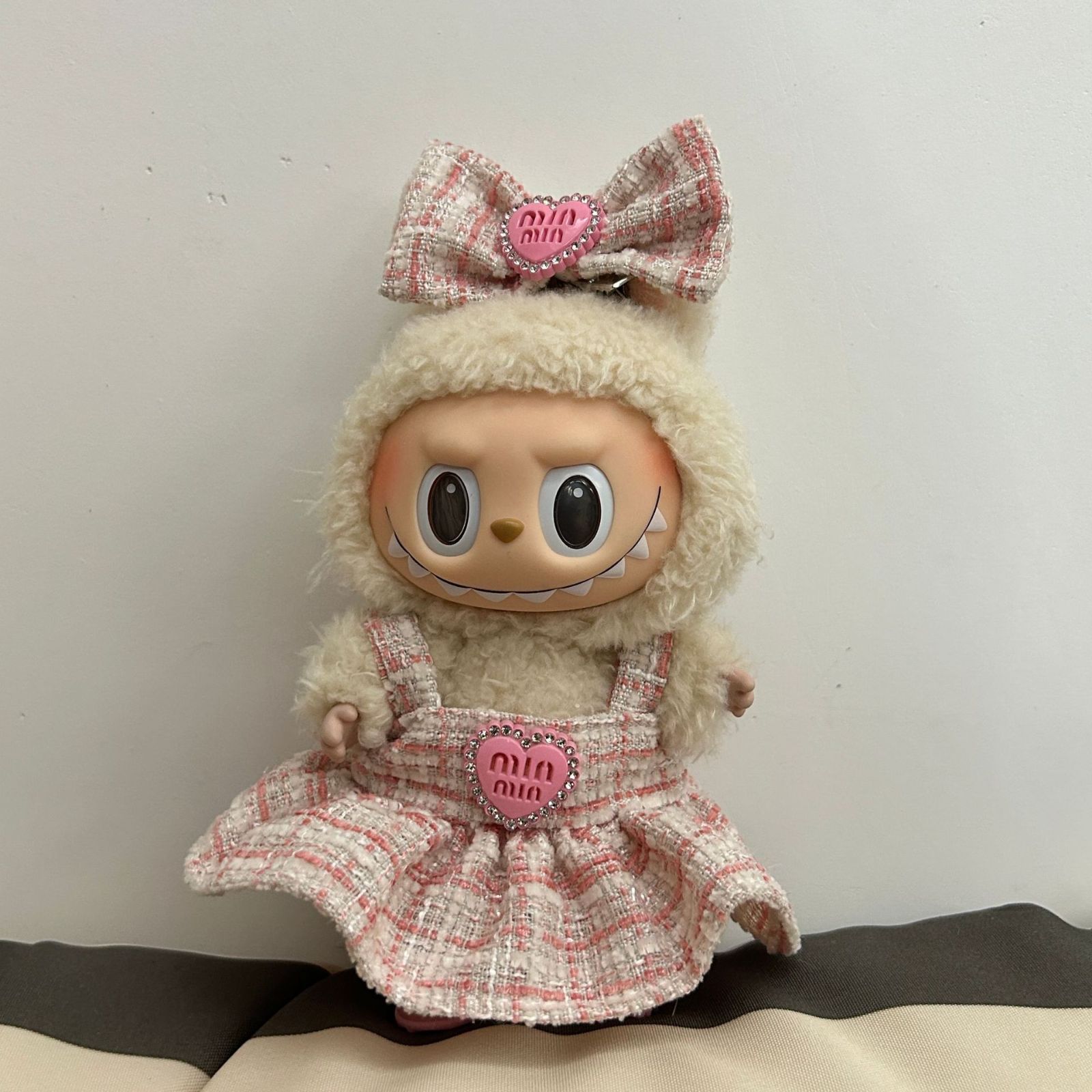 ラブブ　新品　ピンク　即買い優先　第３世代 美品　LABUBU ラブブ labubu 3代目 THE MONSTER フィギュア - メルカリ