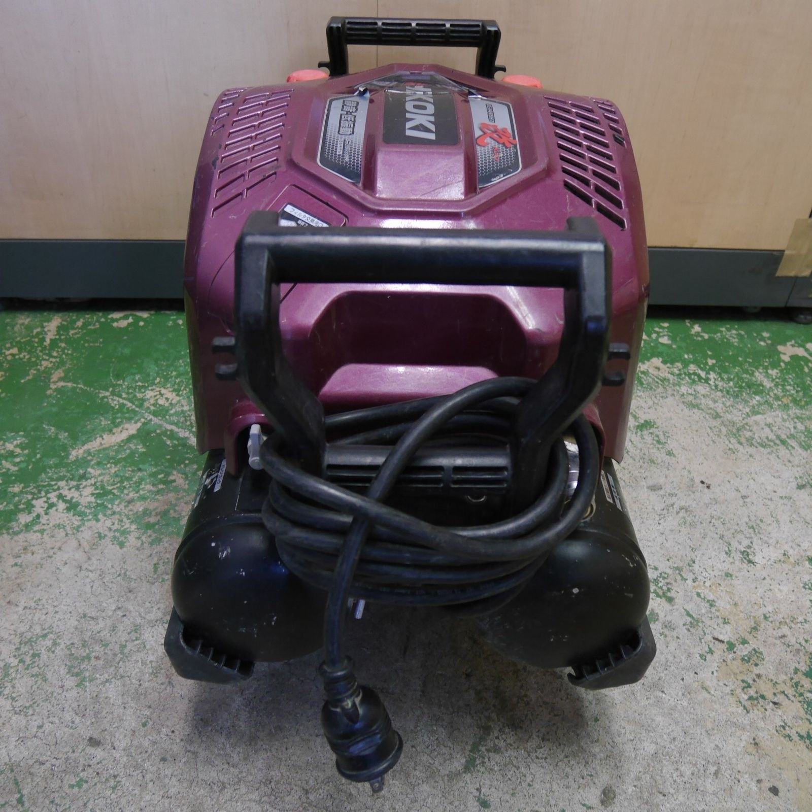 コンプレッサー 100V