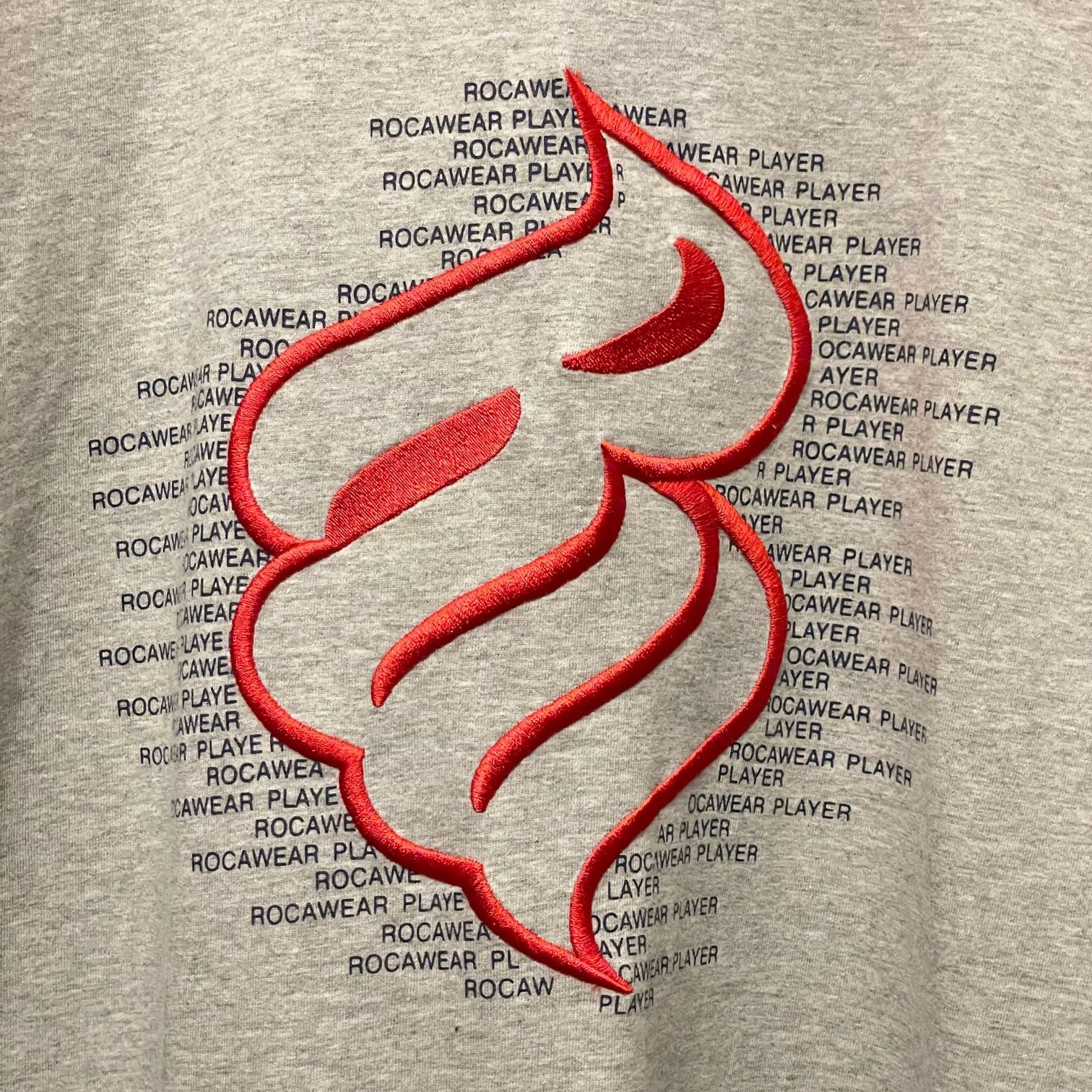 ROCAWEAR ロゴ刺繍Tシャツ グレー XLサイズ - メルカリ