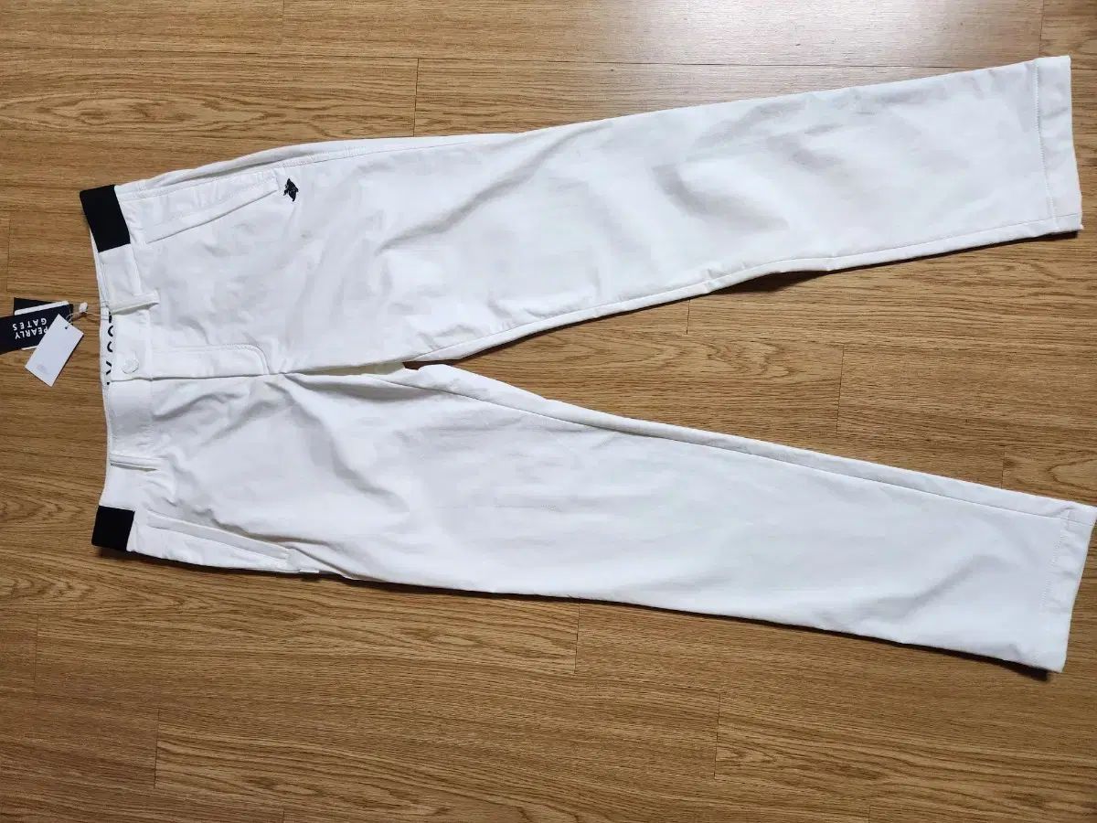 フェアリーゲイツ ホワイト ゴルフ パンツ 33