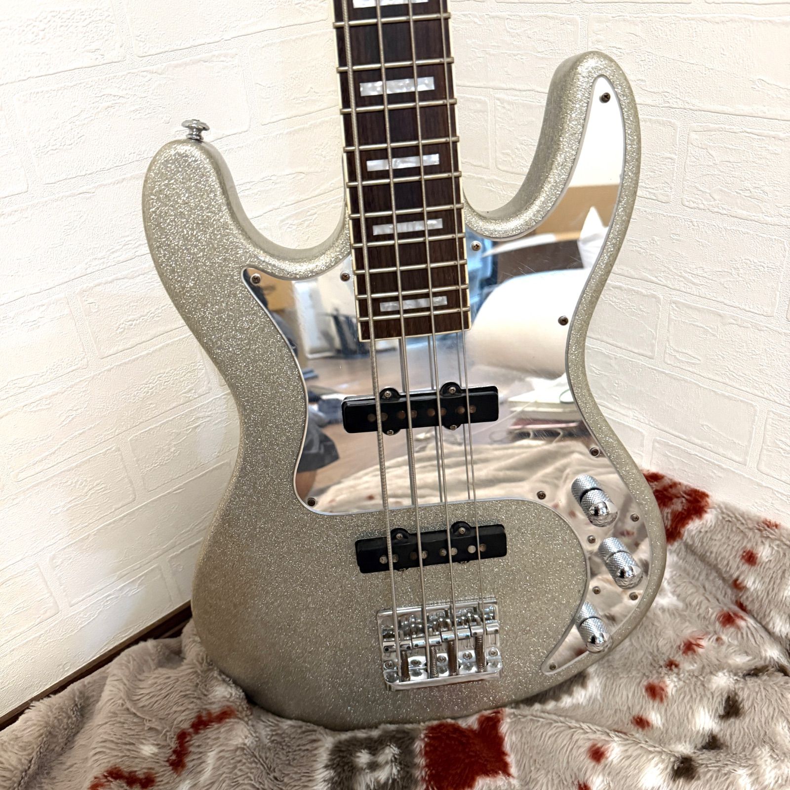 GrassRoots G-AK-70 シド明希モデル エレキベース シルバー