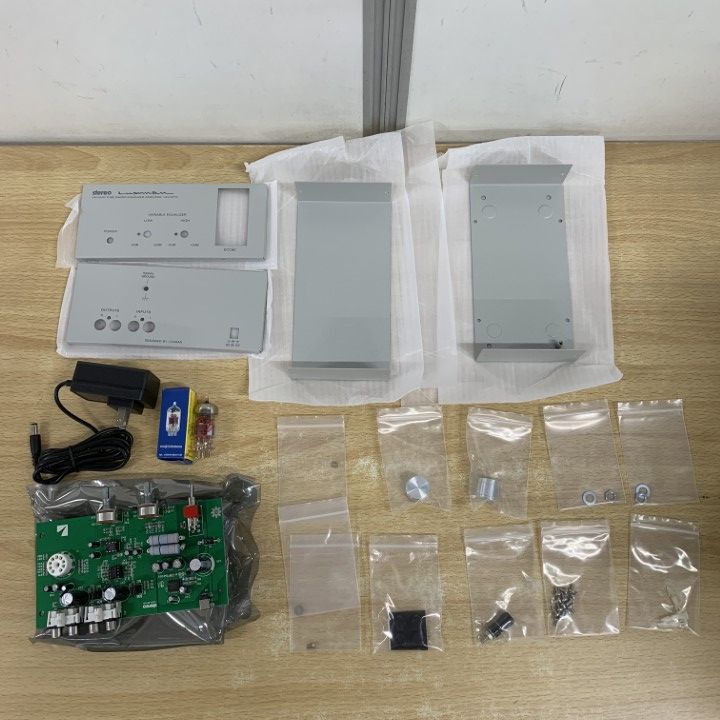 △01)【同梱不可】 EQカーブ調整型真空管フォノイコライザー