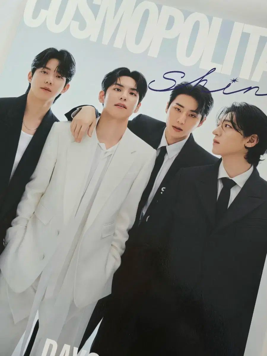 コスモポリタン DAY6 リクロー ヨンケイ Young K トレカ