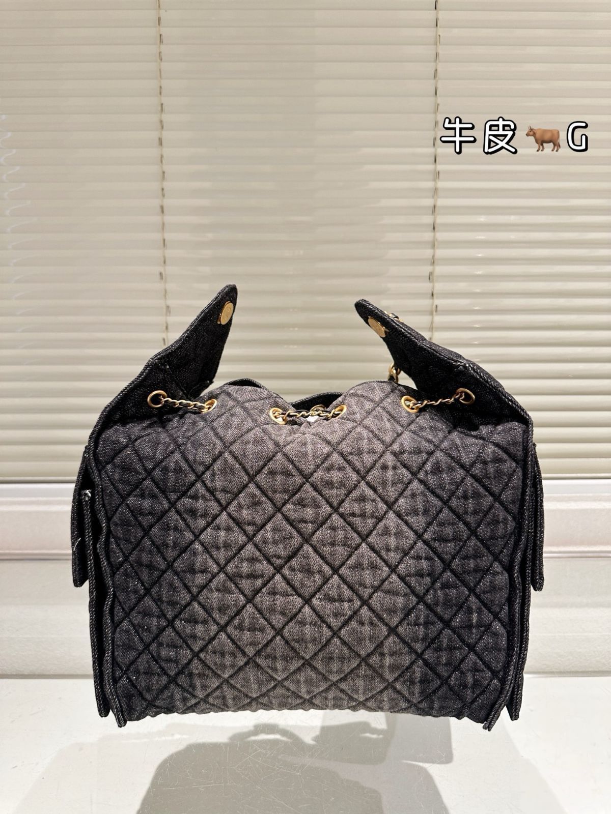 今日特価】Chanel 25s Black Gradient Denim Hobo / シャネル