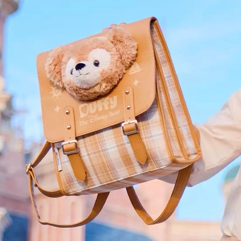 新品】Disney 上海ディズニー限定 中国限定 海外限定 ふわふわ ぬいぐるみリュック・バックパック【モデル：Duffy｜ダッフィー】brown 1点  - メルカリ