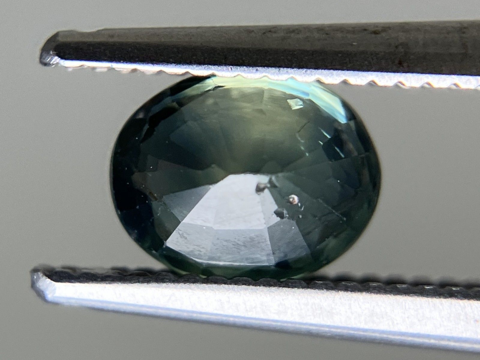 最終値下げ　天然スターサファイア3.543ct ソーティング付　宝石　天然石 ダイヤモンド・カラーストーンの玉煌