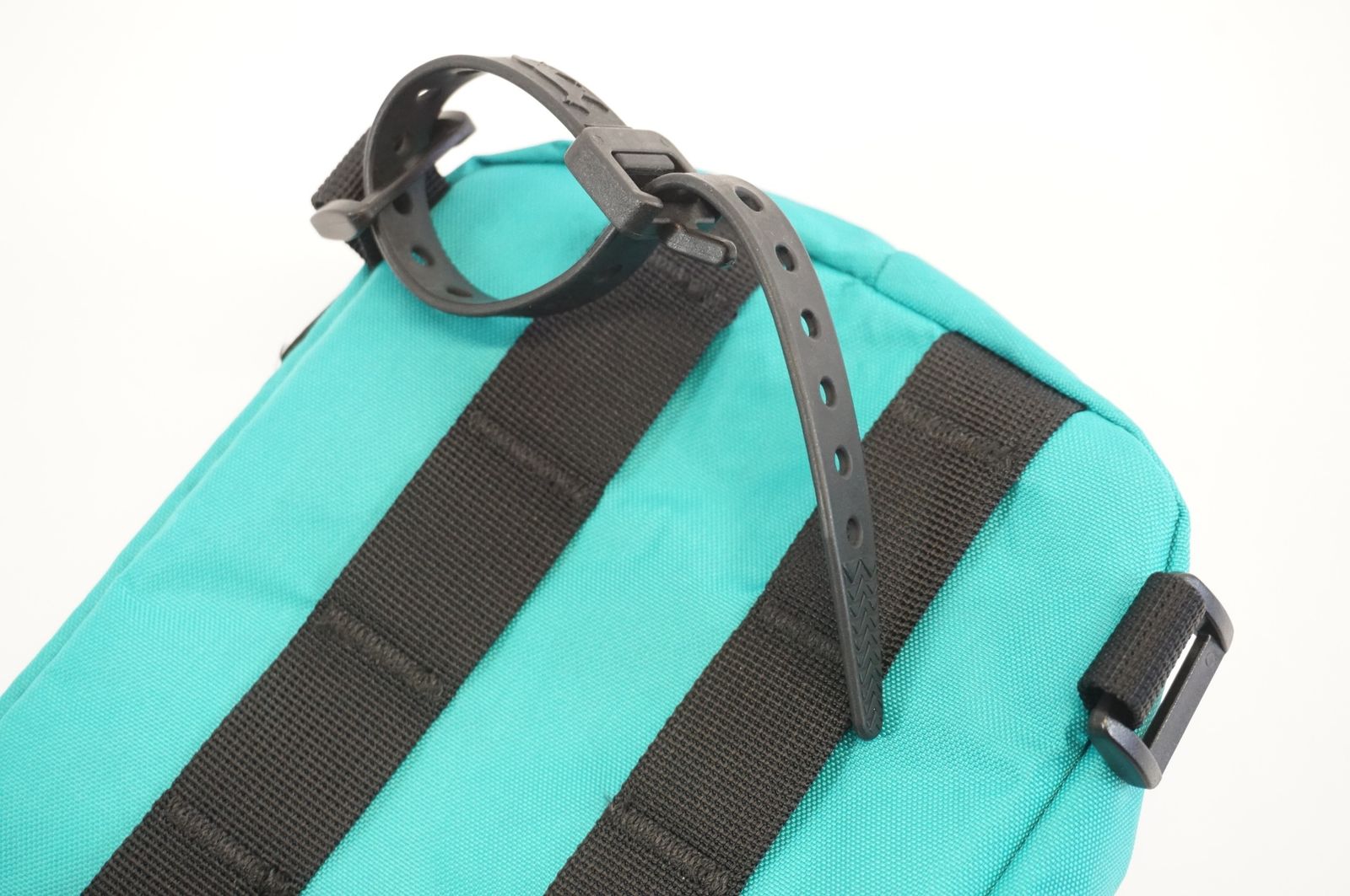 フロントバッグ