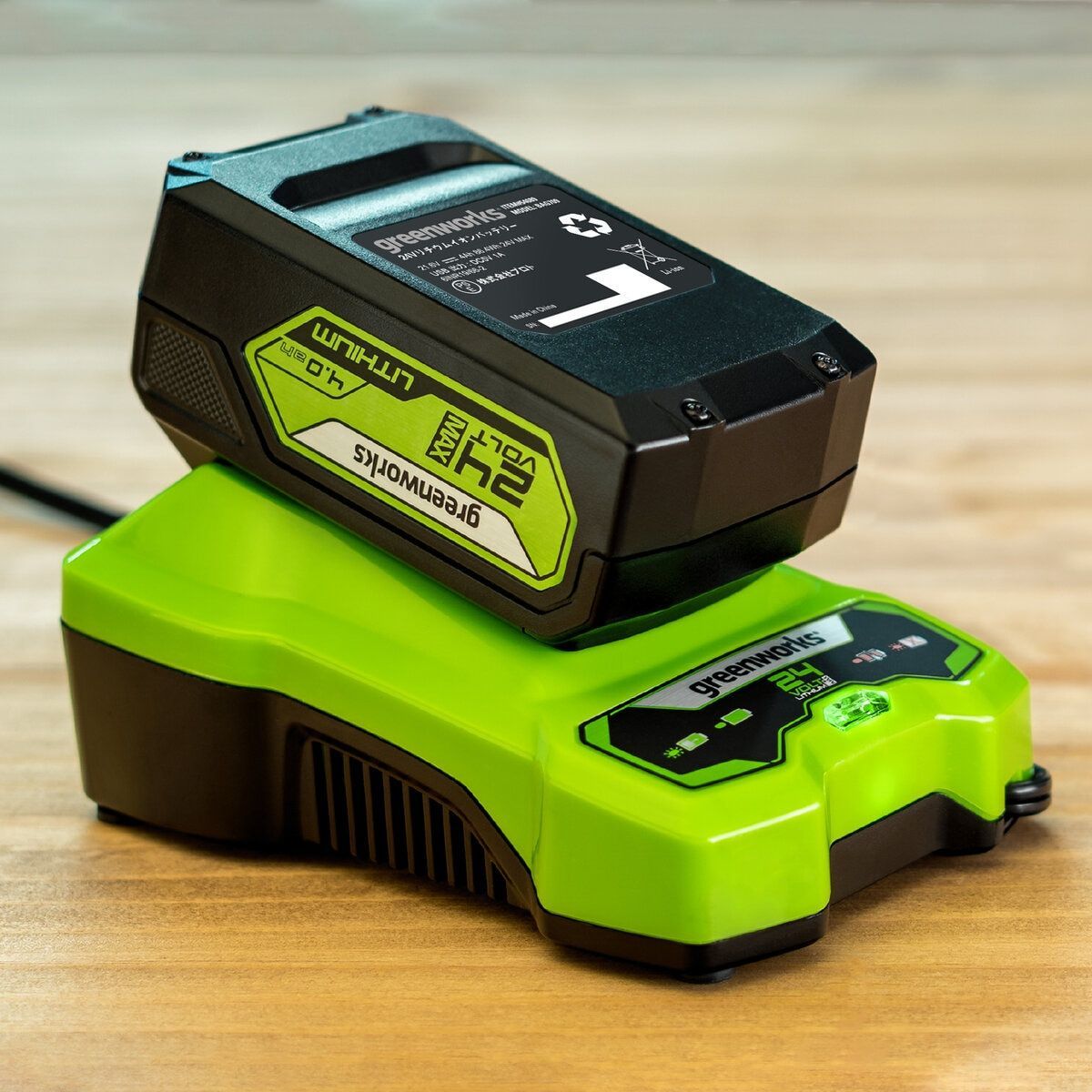 24V