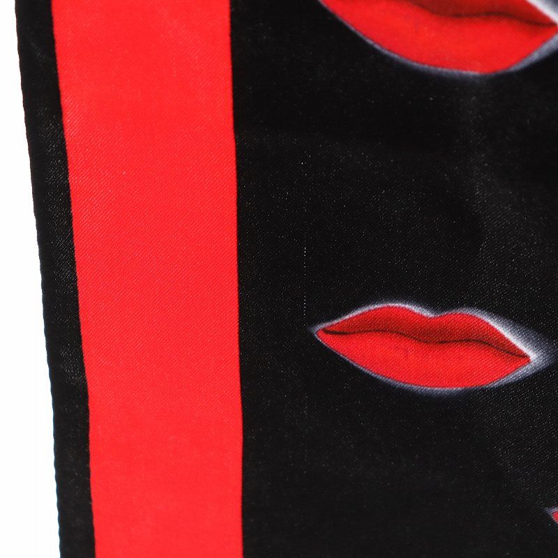 プラダ PRADA スカーフ リップ シルク 絹 黒 ブラック 赤 レッド
