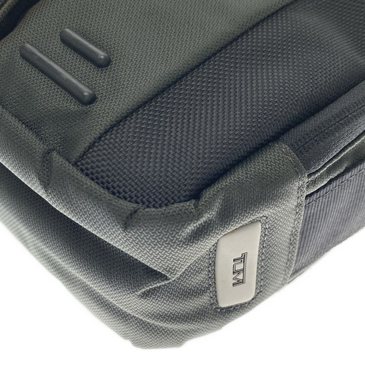 TUMI(トゥミ) ショルダーバッグ 57431GP カーキ×黒 TUMIナイロン