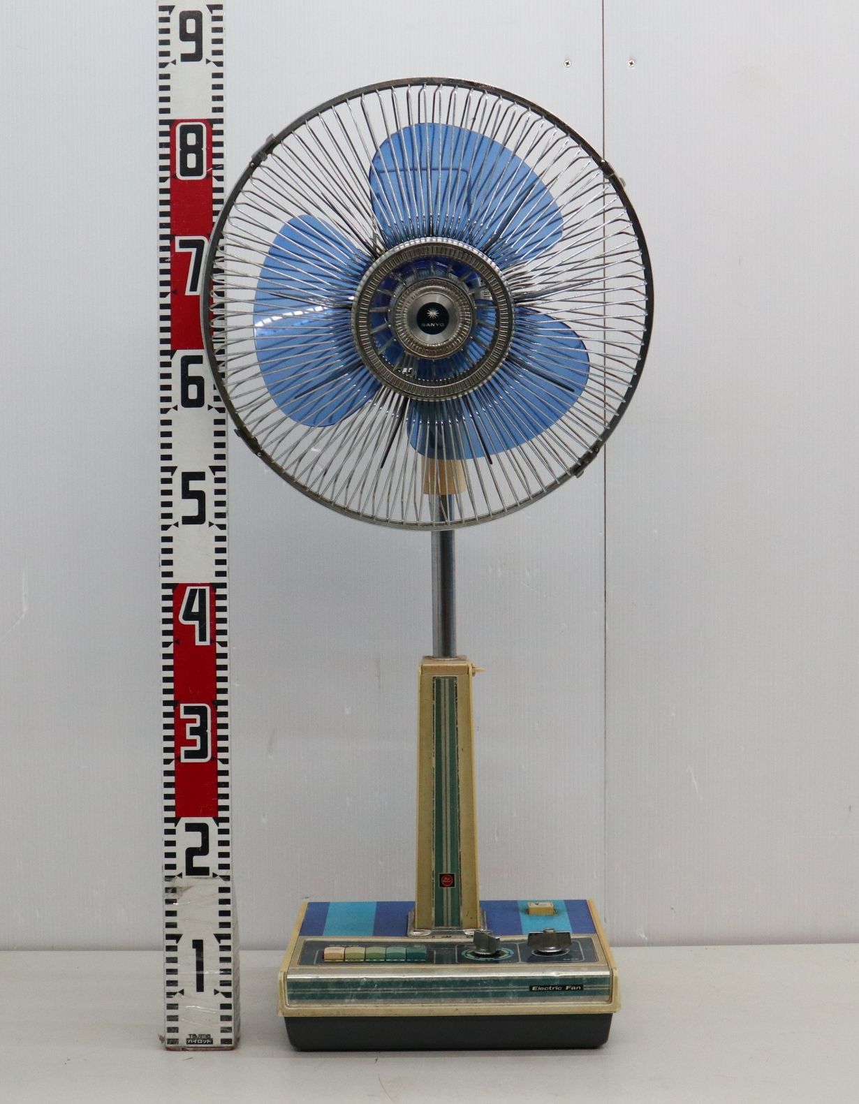 ▽昭和レトロ/当時物！ ｜レトロ 扇風機 30cm 座敷扇｜サンヨー
