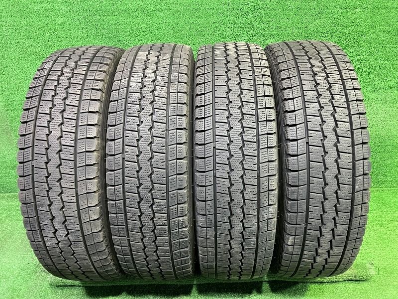DUNLOP スタッドレス ダンロップ ウィンターマックスSV01 195|80R15 107|105LLT 4本 8ミリ