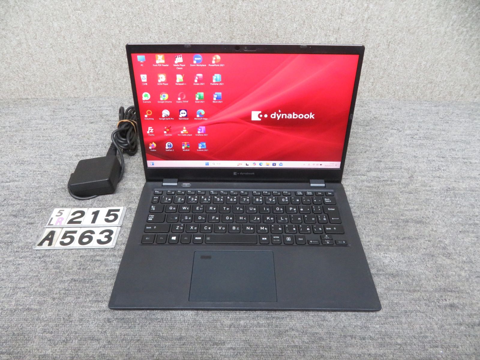dynabook - G83⁄HS G83 : 整備済み品 ノートパソコン 8GB ⁄ SSD 13.3型 