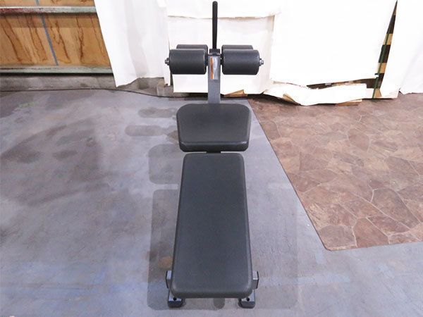 ハンマーストレングス　シーテッドベンチ Plate Loaded Seated Calf Raise | Hammer Strength