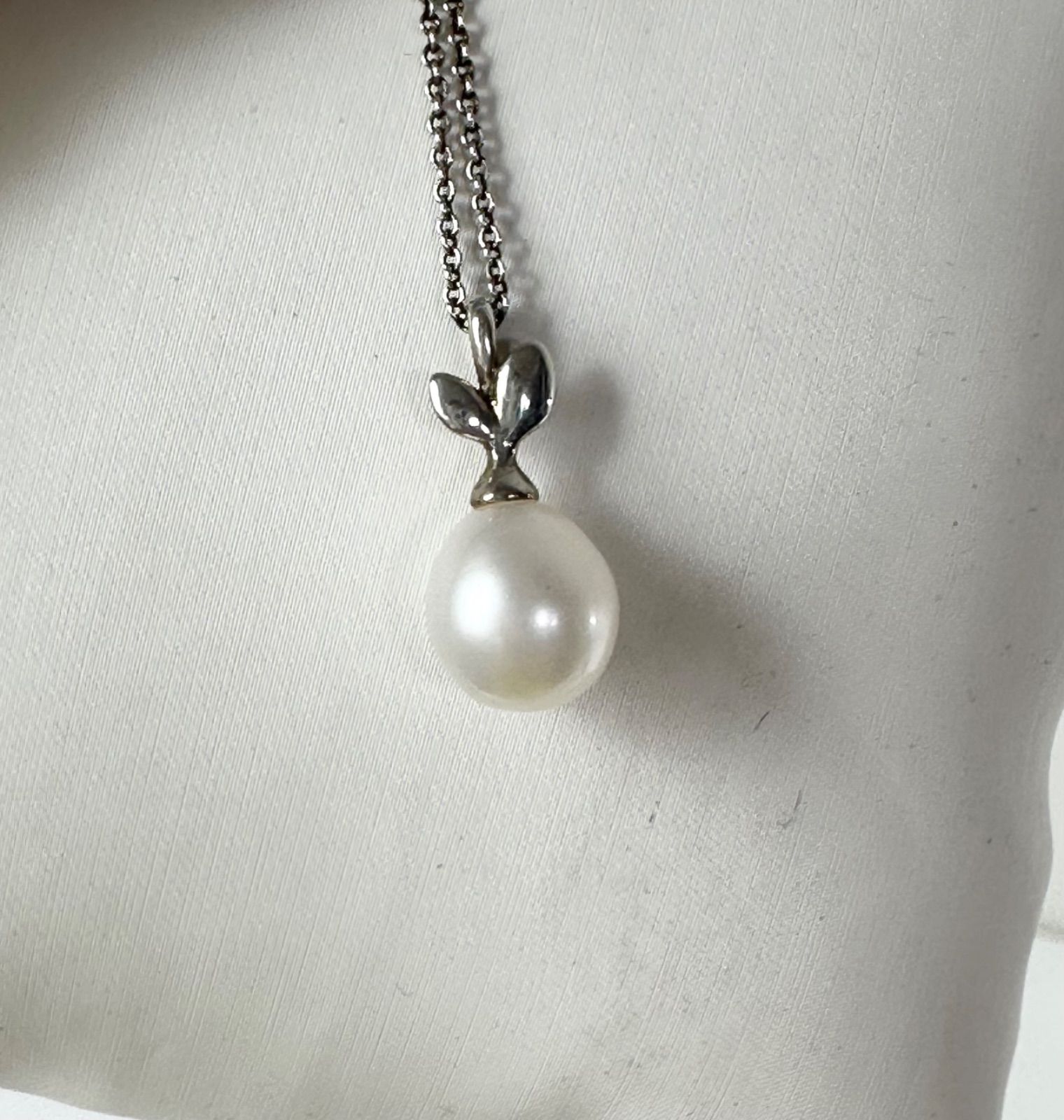中古品】Tiffany&Co ティファニー オリーブ リーフ パール ネックレス 