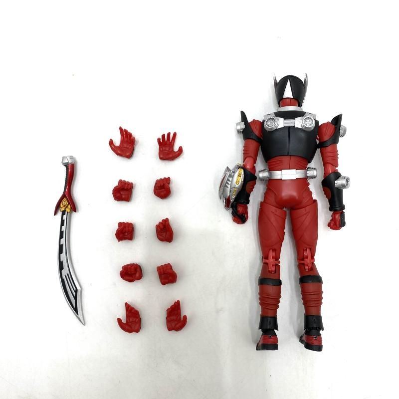 中古】【本体のみ】S.H.Figuarts 仮面ライダー龍騎