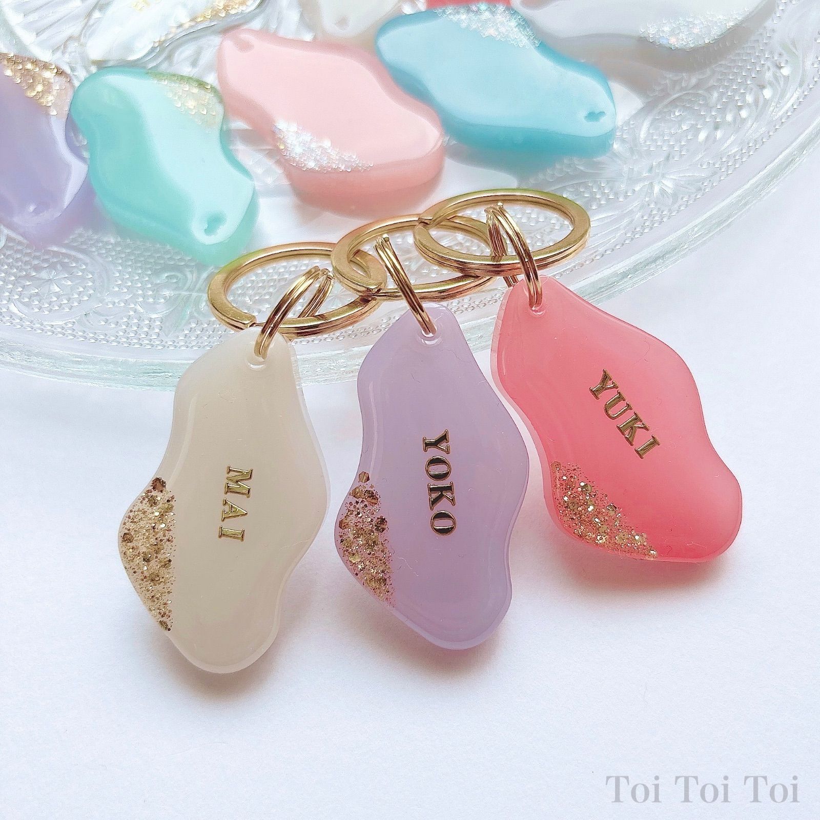 レジン チャーム ミルキーカラーとグリッターが大人可愛い♡なみなみレジンチャーム【名