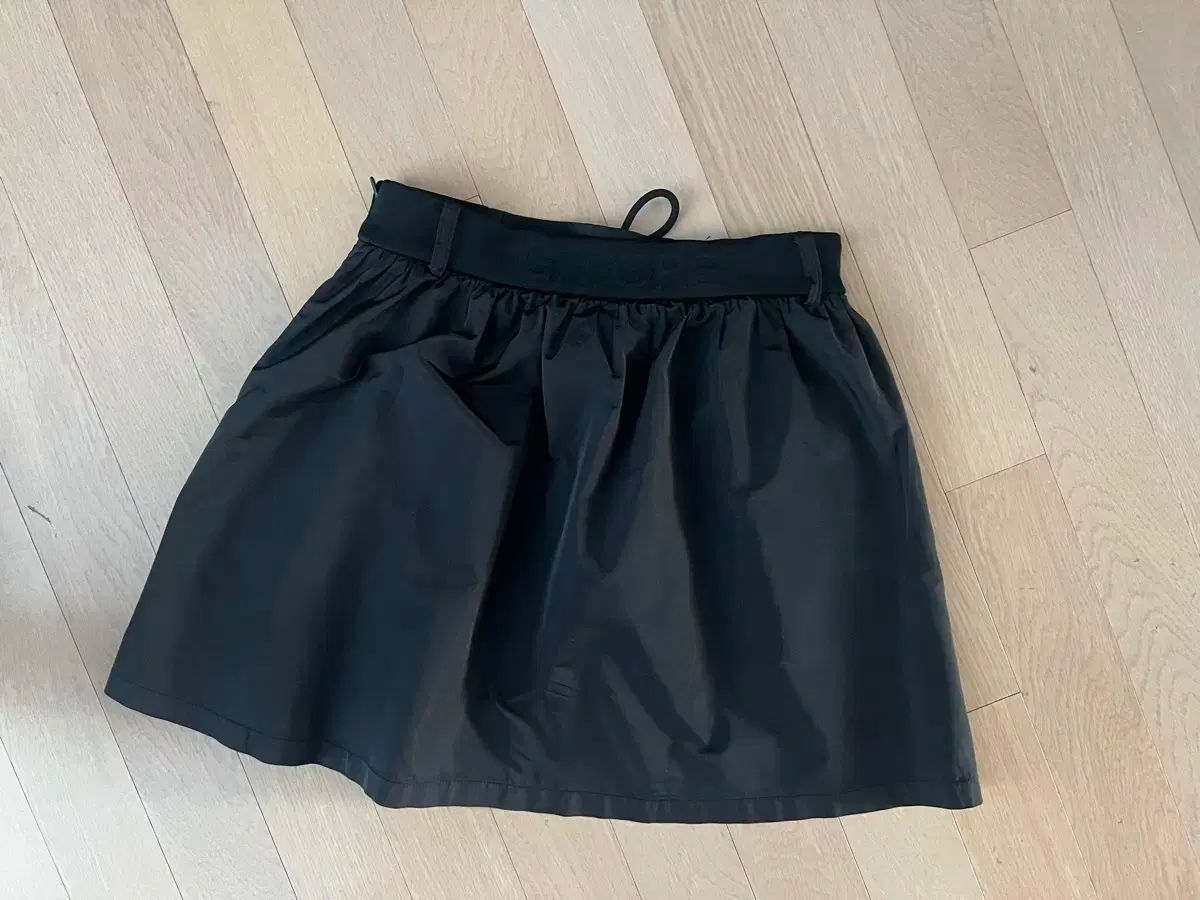 ジッパースカート
