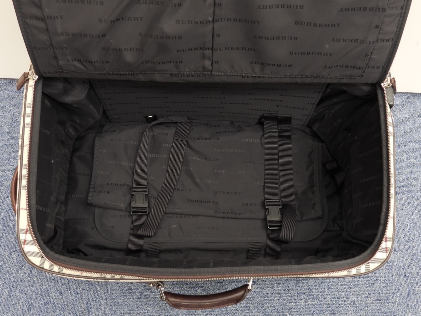 ナイロン|ベージュ茶革