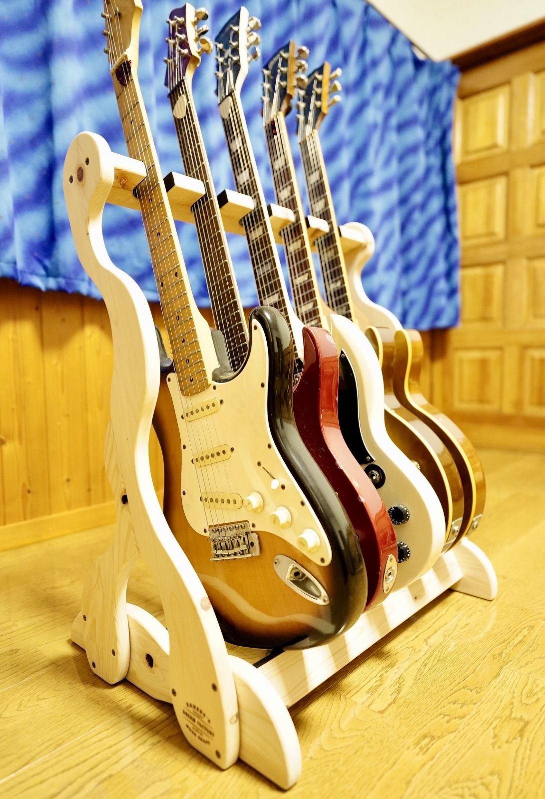 24時間以内に発送 手作り木工 木製ギタースタンド 無塗装 ５本掛け