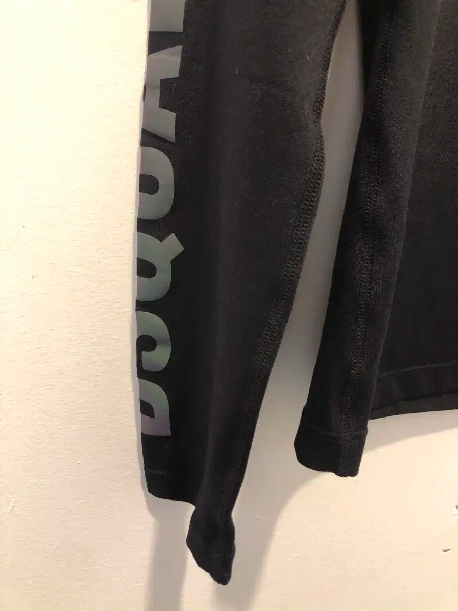Tシャツ 黒