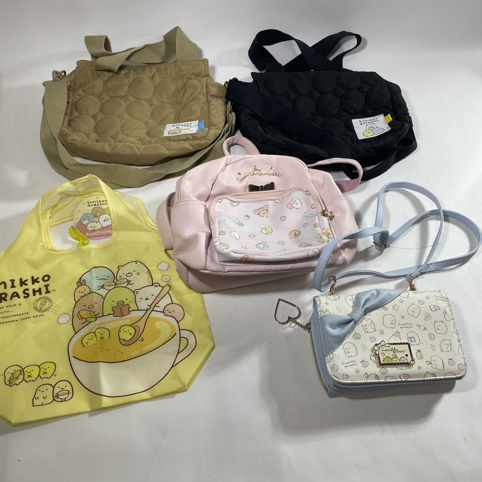 すみっコぐらし グッズ 33点 まとめ商品 ショルダーバッグ リュック てのりぬいぐるみ マスコット トランプ など 3 6 kg