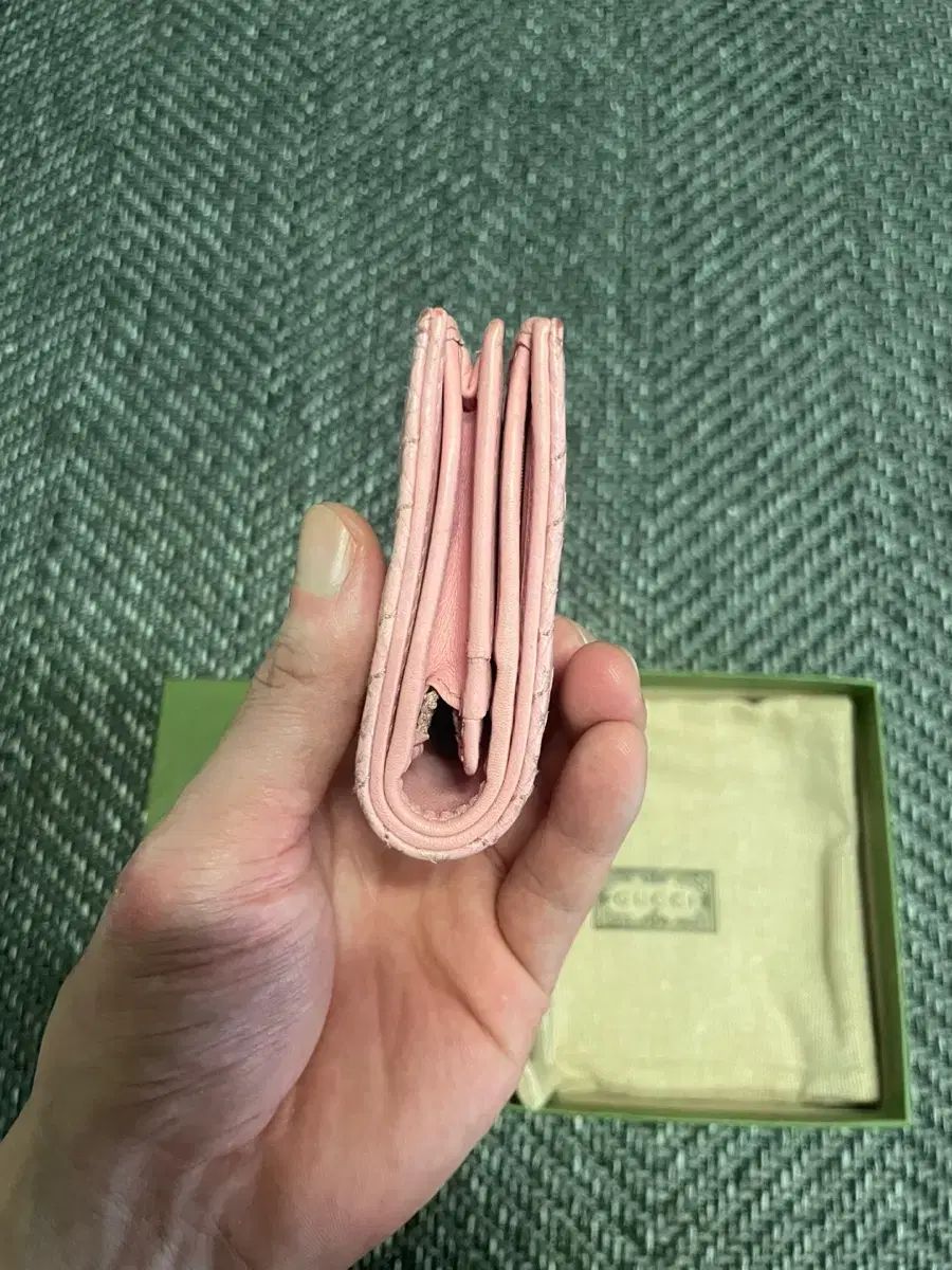 版 カードウォレット