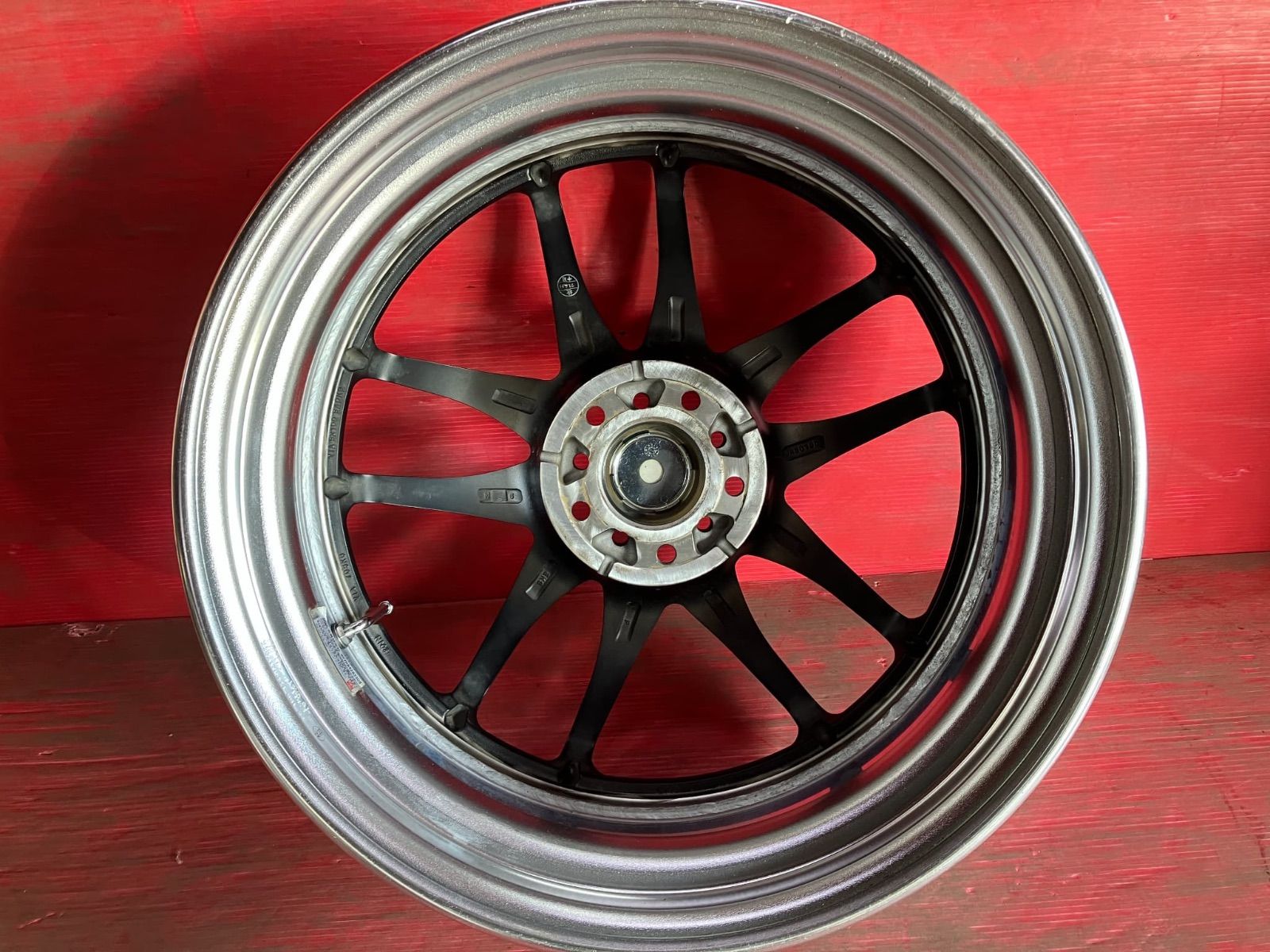 ホイール 19x8.0