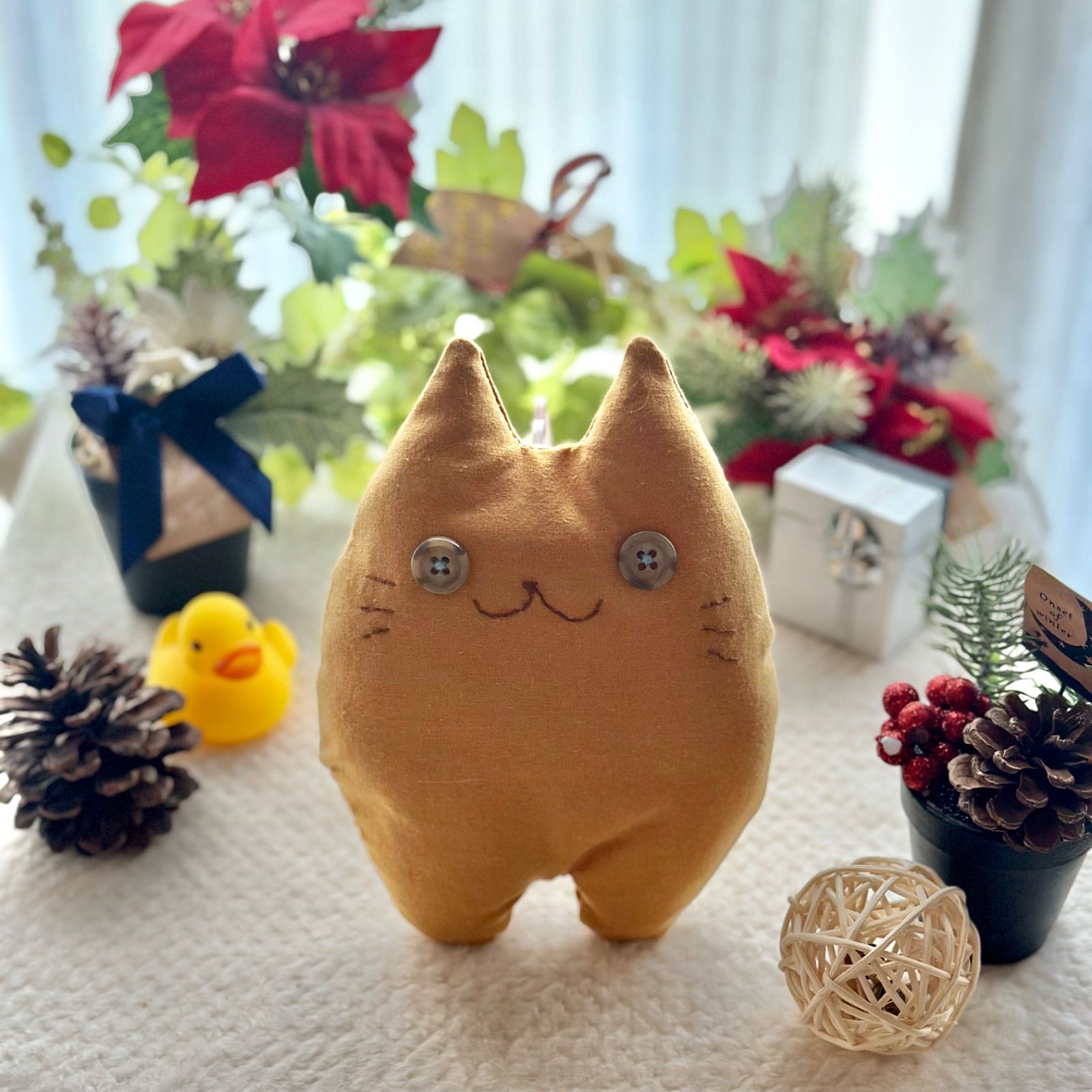 匿名配送【ハンドメイド】からし色のふにゃーた(猫のぬいぐるみ