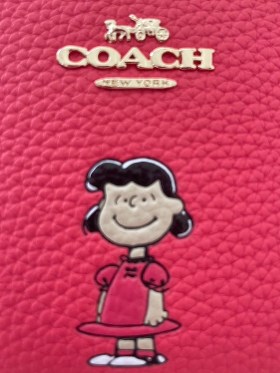 COACH X PEANUTS スナップ ウォレット ルーシー COACH OUTLET｜【COACH X PEANUTS】スナップ ウォレット