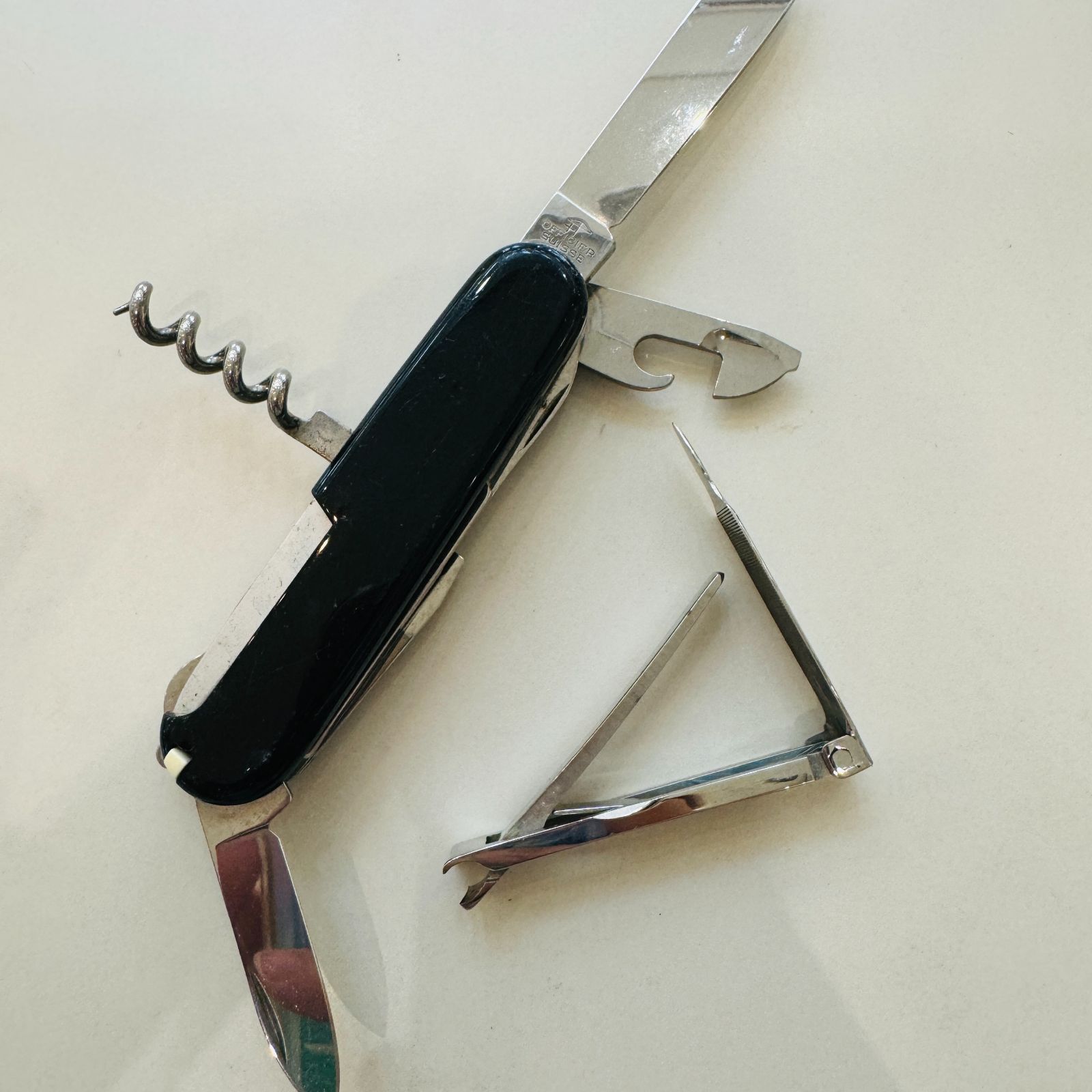 A【中古】VICTORINOX ビクトリノックス HENCKELS ヘンケルス サバイバルナイフ 爪切り 2点セット アウトドア コンパクト 持ち運び