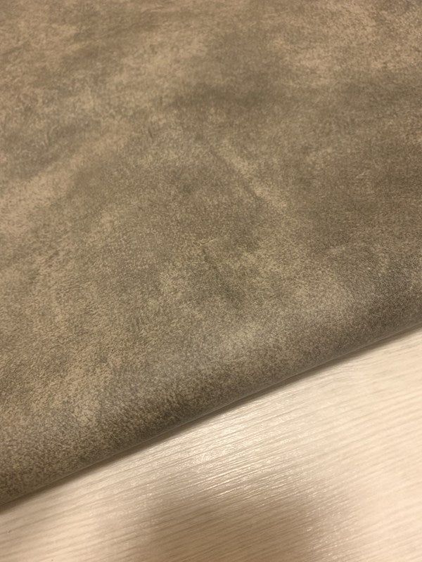 モカグレー 237ds クロム革 牛革 イタリア レザー ムラ染加工 はぎれ 一枚革 レザークラフト 革 皮 本革 diy 生地 材料