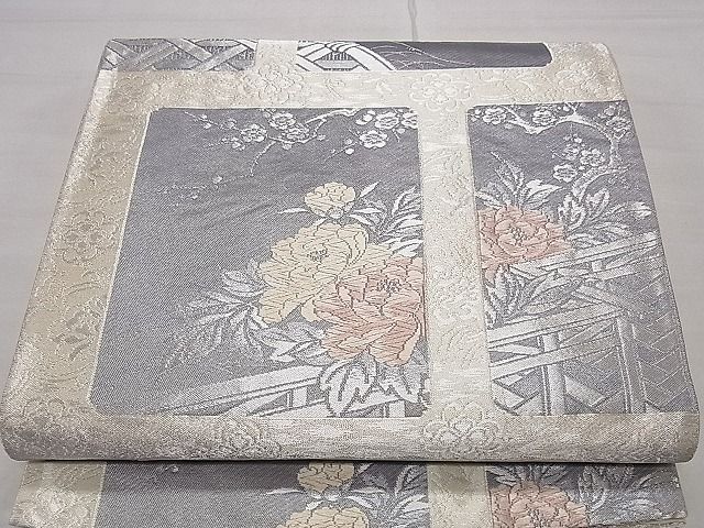 平和屋着物■六通柄袋帯　唐織　色紙牡丹文　銀糸　逸品　ng3423