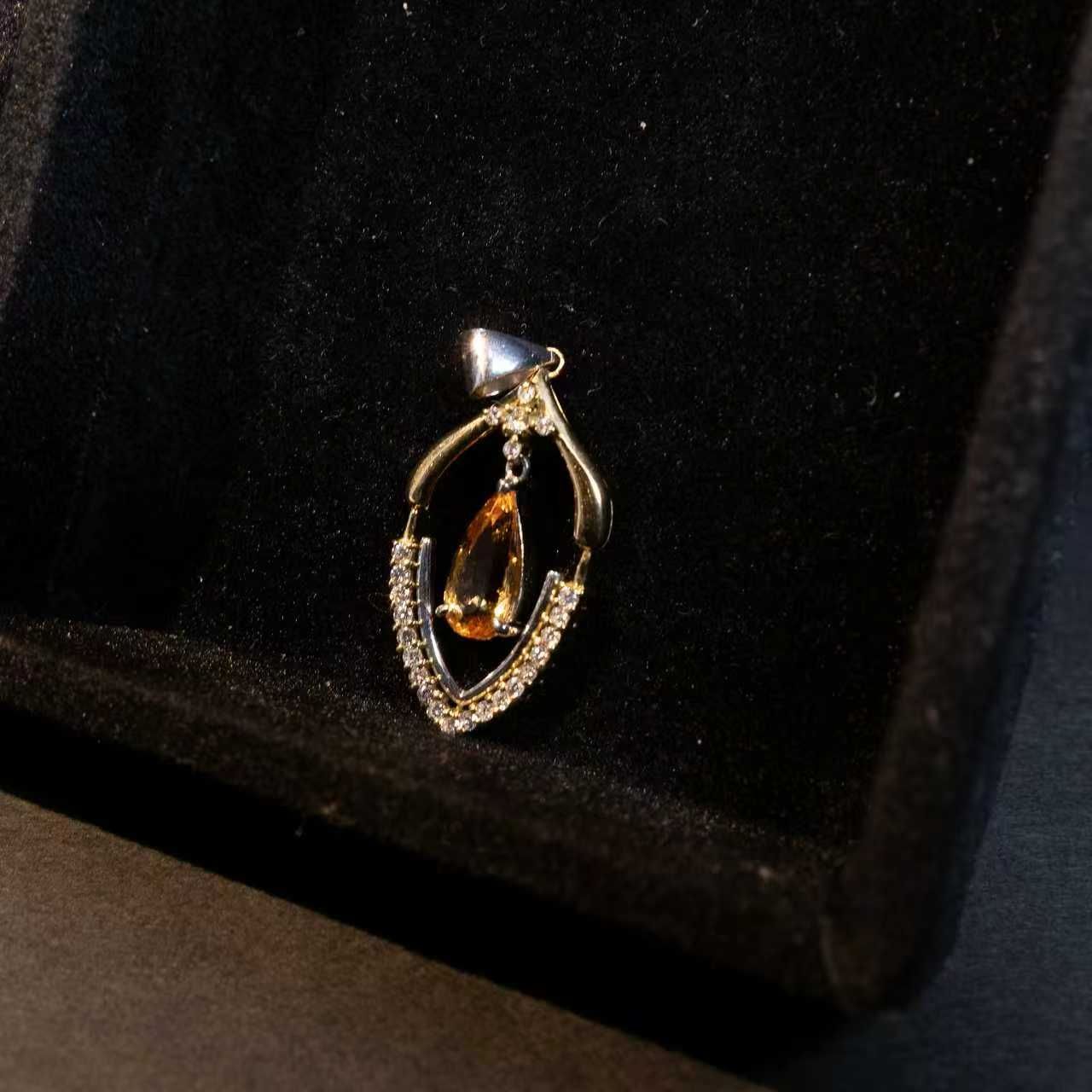 preciousトパーズ2.29ct ダイヤモンド0.29ct K18 ペンダント -L0242